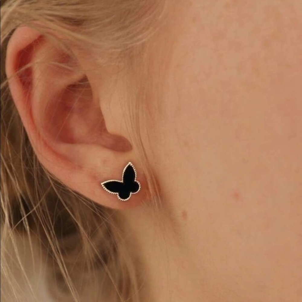 3/$30 🖤 Butterfly Stud Earrings